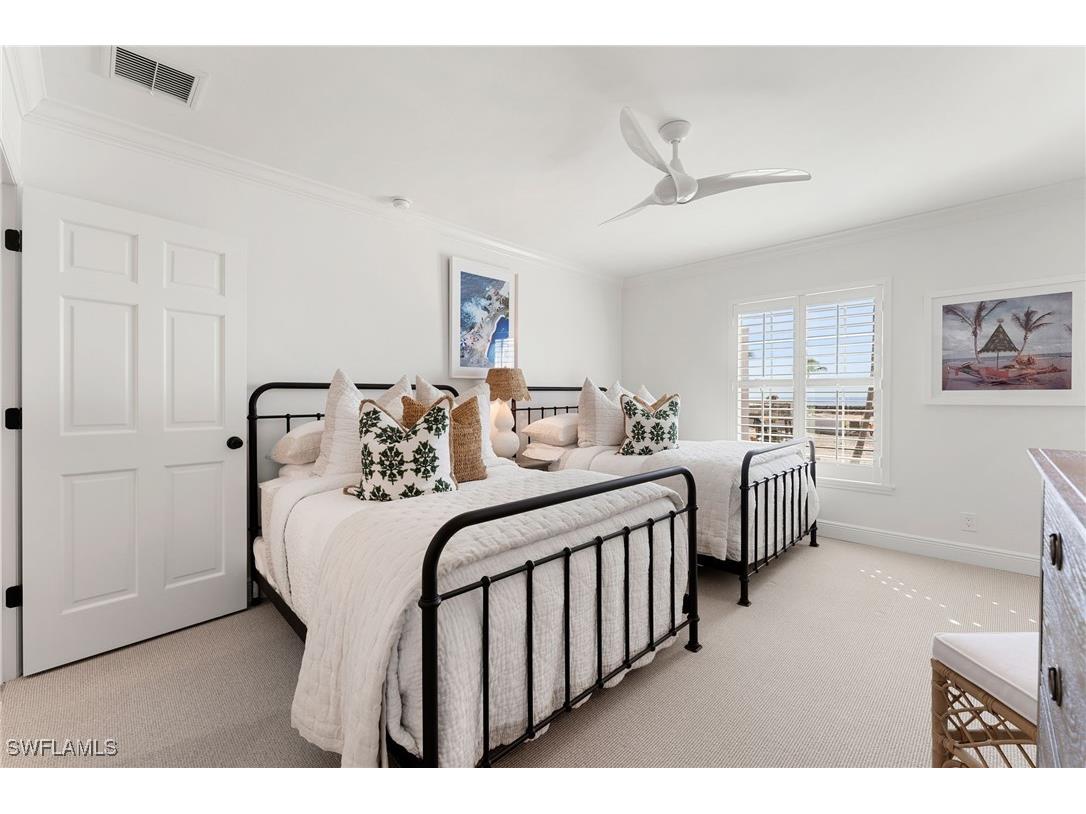 2401 Gulf Shore Boulevard N #VILLA 2 Naples FL 34103 226001355 image7