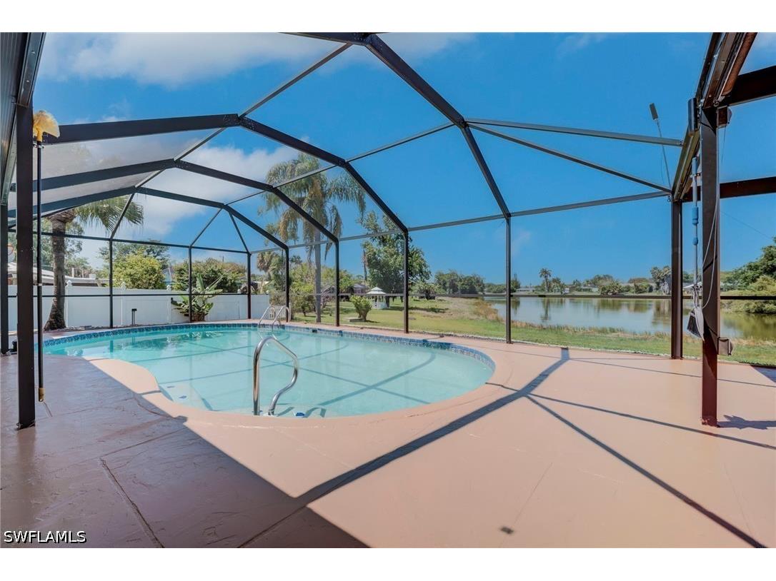 2401 Lakeview Drive Lehigh Acres FL 33936 226016075 image25