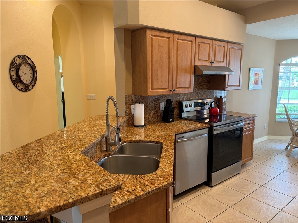 2401 SW 38th Terrace Cape Coral FL 33914 2026024925 image5