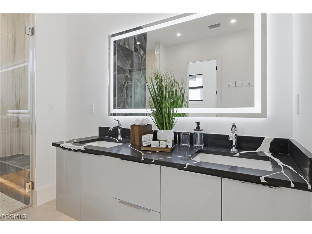 2402 Everest Parkway Cape Coral FL 33904 2026009180 image34
