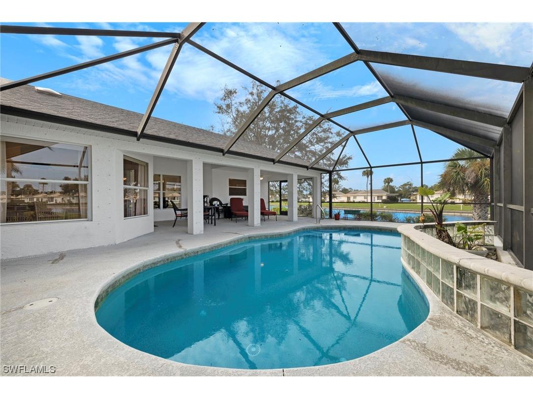 2403 Bay Plaza Lehigh Acres FL 33936 223087828 image1