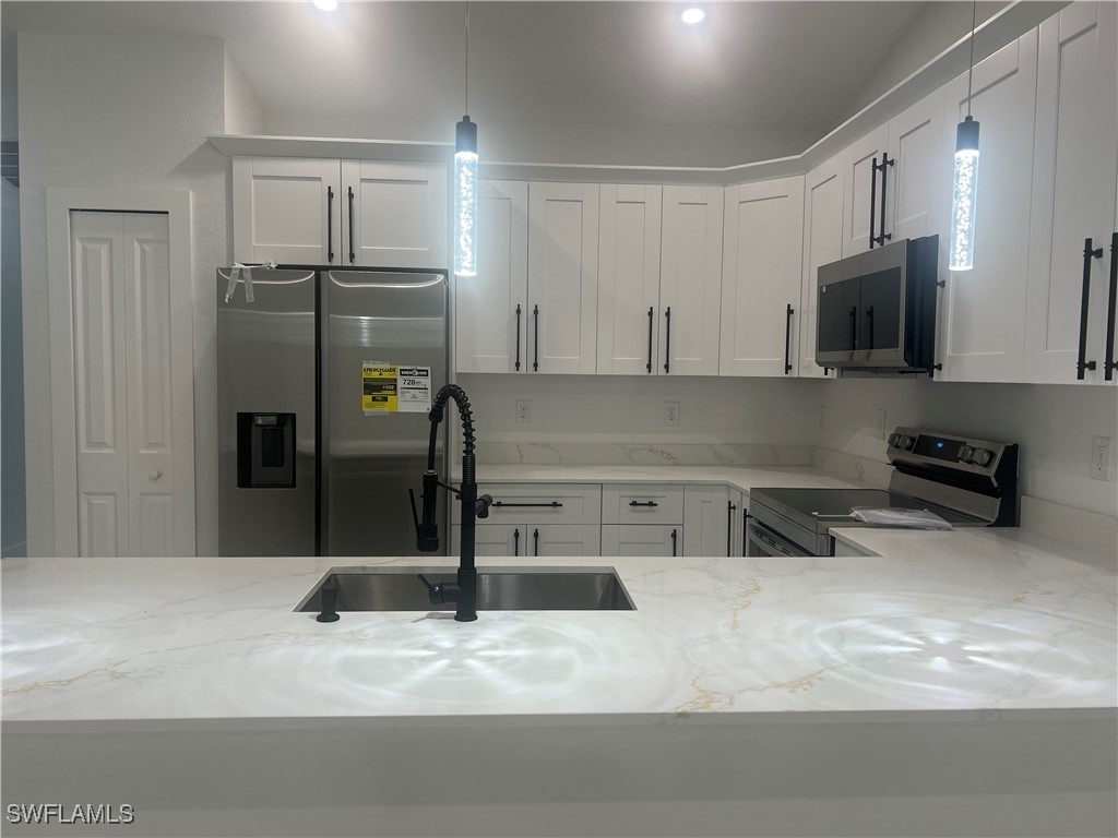 2403 Dogwood Avenue N Lehigh Acres FL 33971 225056364 image5