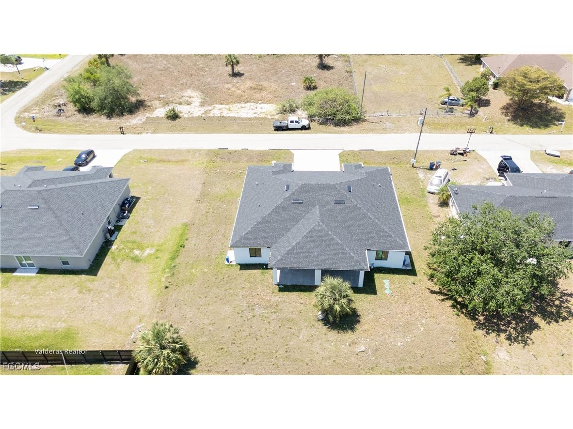 2404/2406 Crawford Avenue N Lehigh Acres FL 33971 2025025836 image2