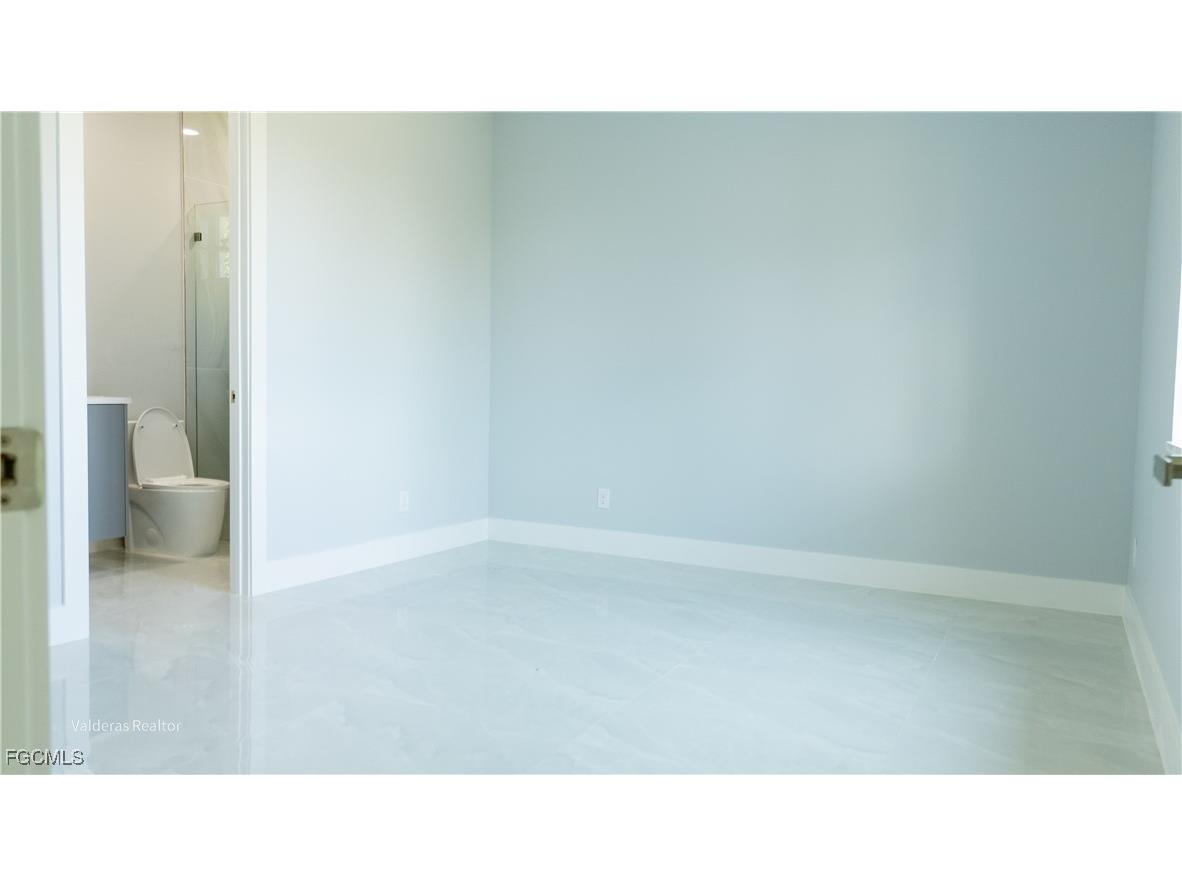 2404/2406 Crawford Avenue N Lehigh Acres FL 33971 2025025836 image6