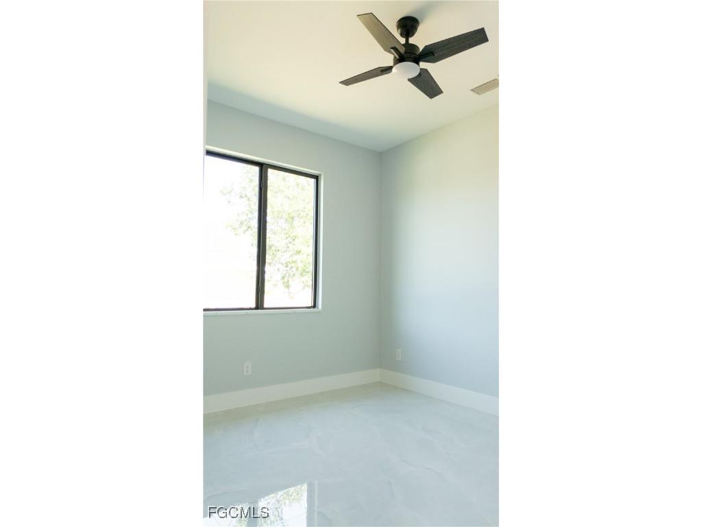 2404/2406 Crawford Avenue N Lehigh Acres FL 33971 2025025836 image9