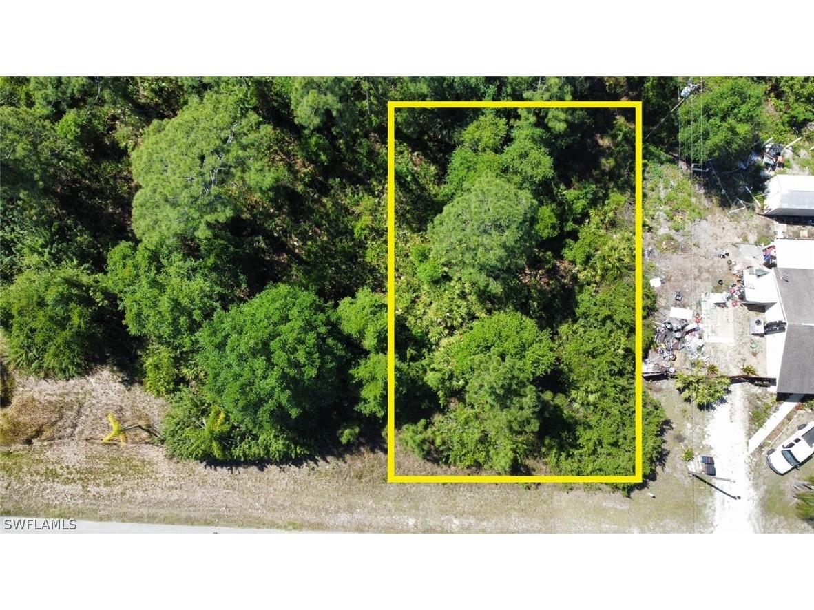 2404 E 9th Street Lehigh Acres FL 33936 224031229 image1