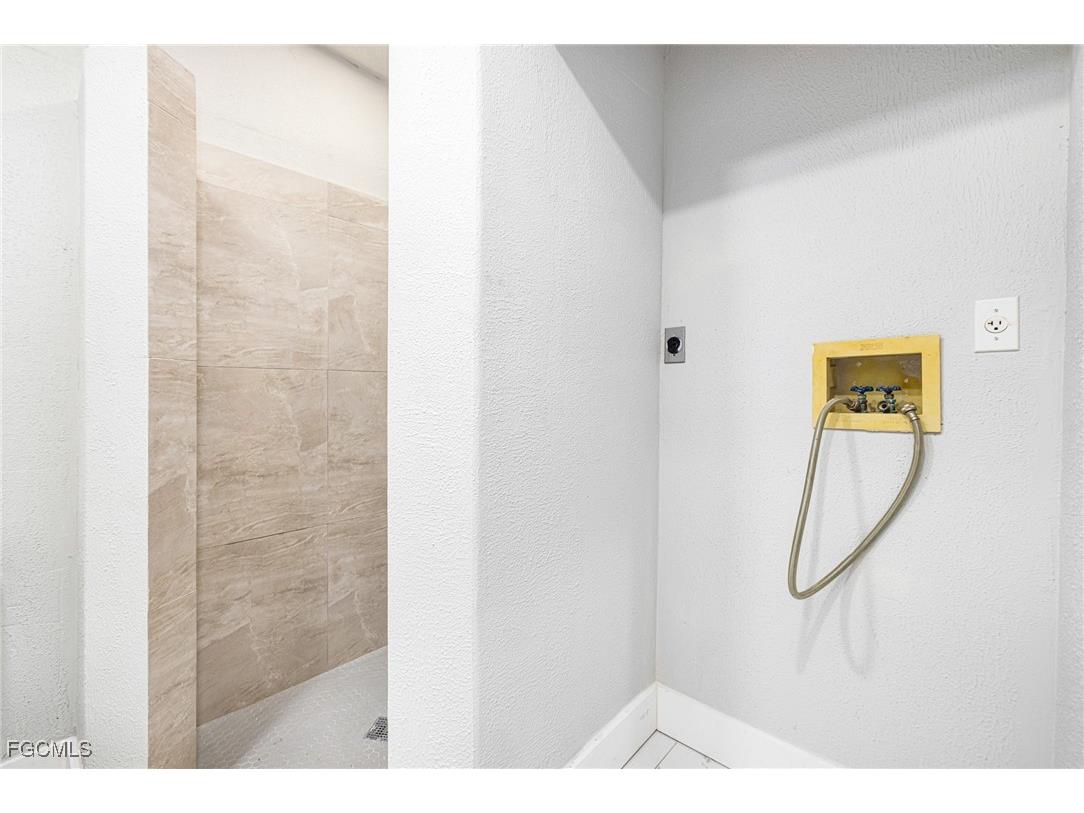 2404 Silver Lake Road Labelle FL 33935 2025020532 image18