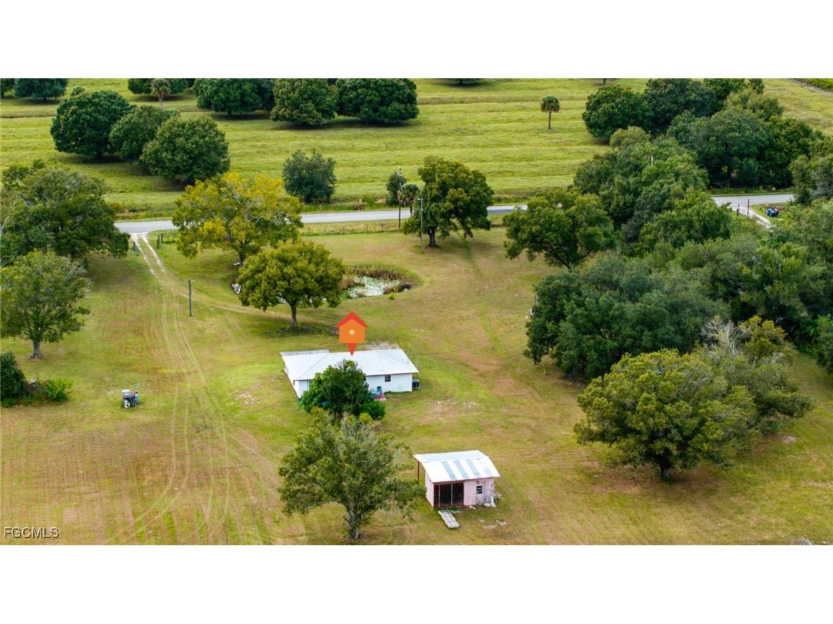 2404 Silver Lake Road Labelle FL 33935 2025020532 image2