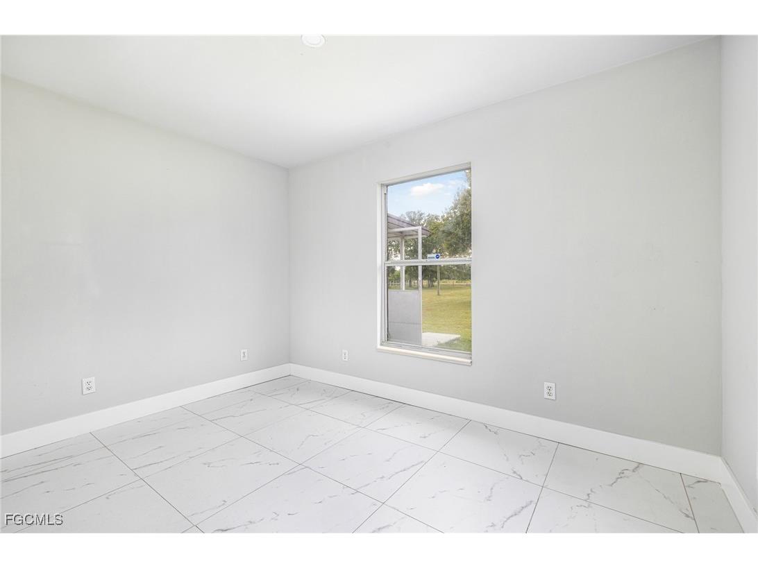 2404 Silver Lake Road Labelle FL 33935 2025020532 image20