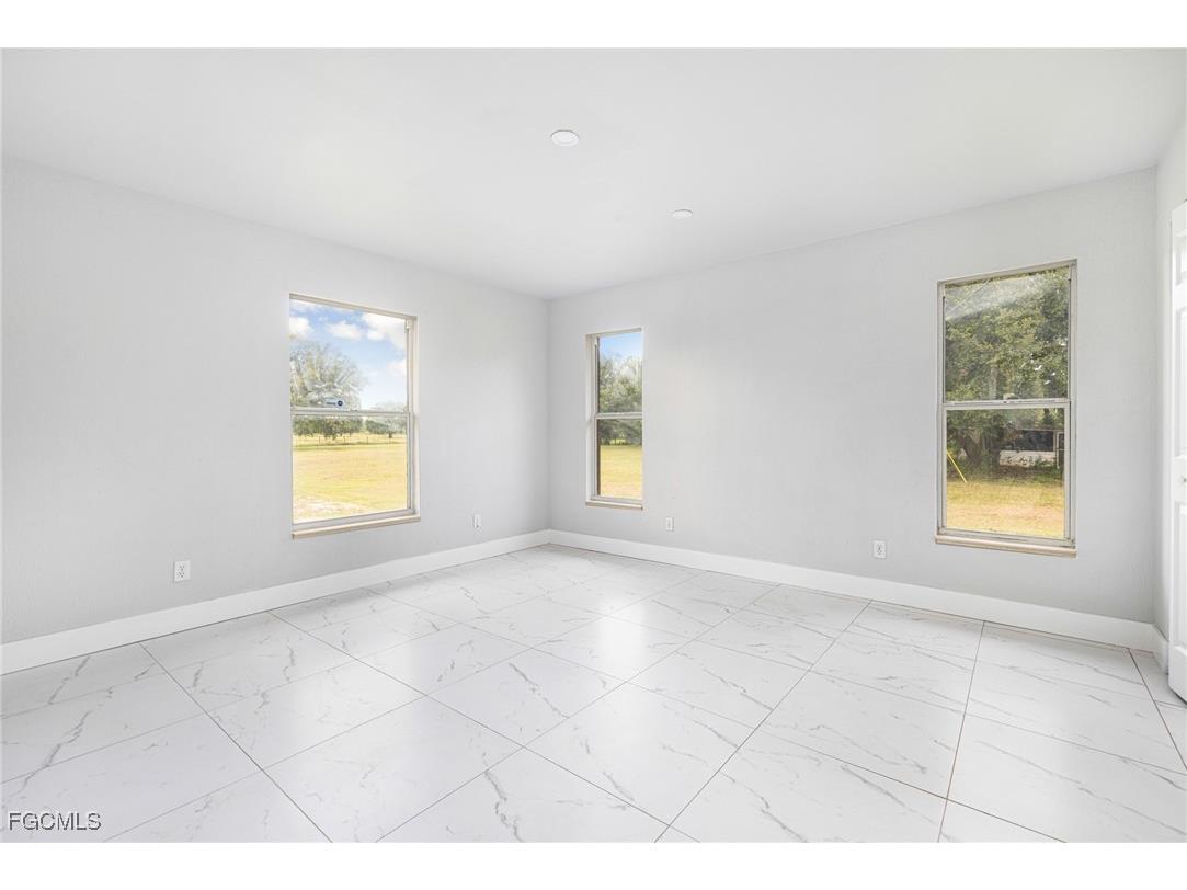 2404 Silver Lake Road Labelle FL 33935 2025020532 image22