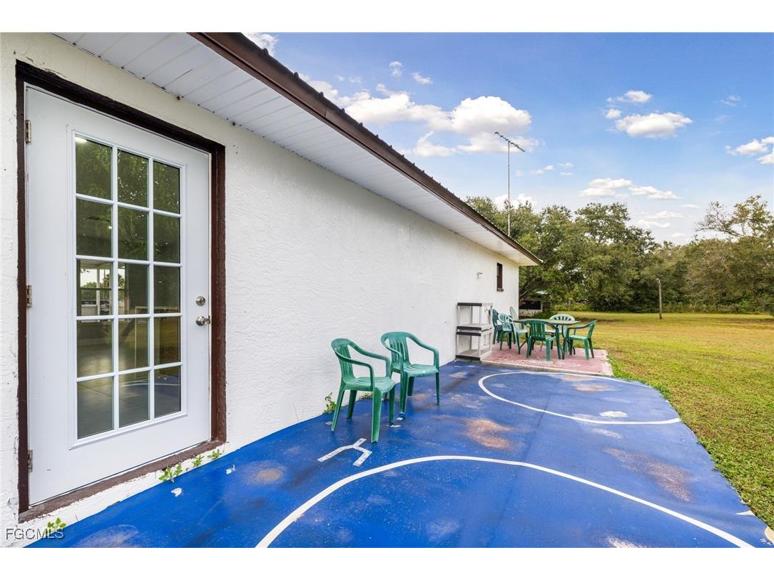 2404 Silver Lake Road Labelle FL 33935 2025020532 image29