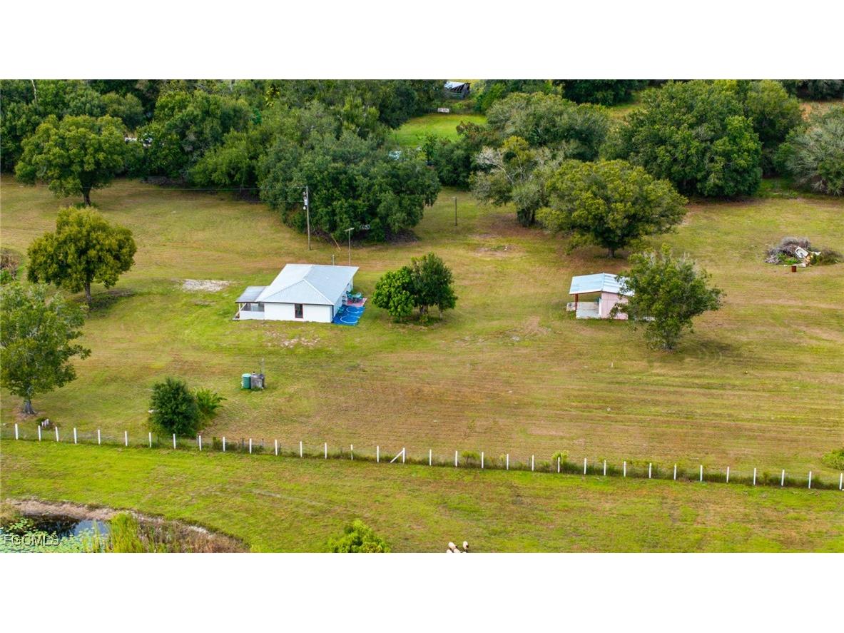 2404 Silver Lake Road Labelle FL 33935 2025020532 image34