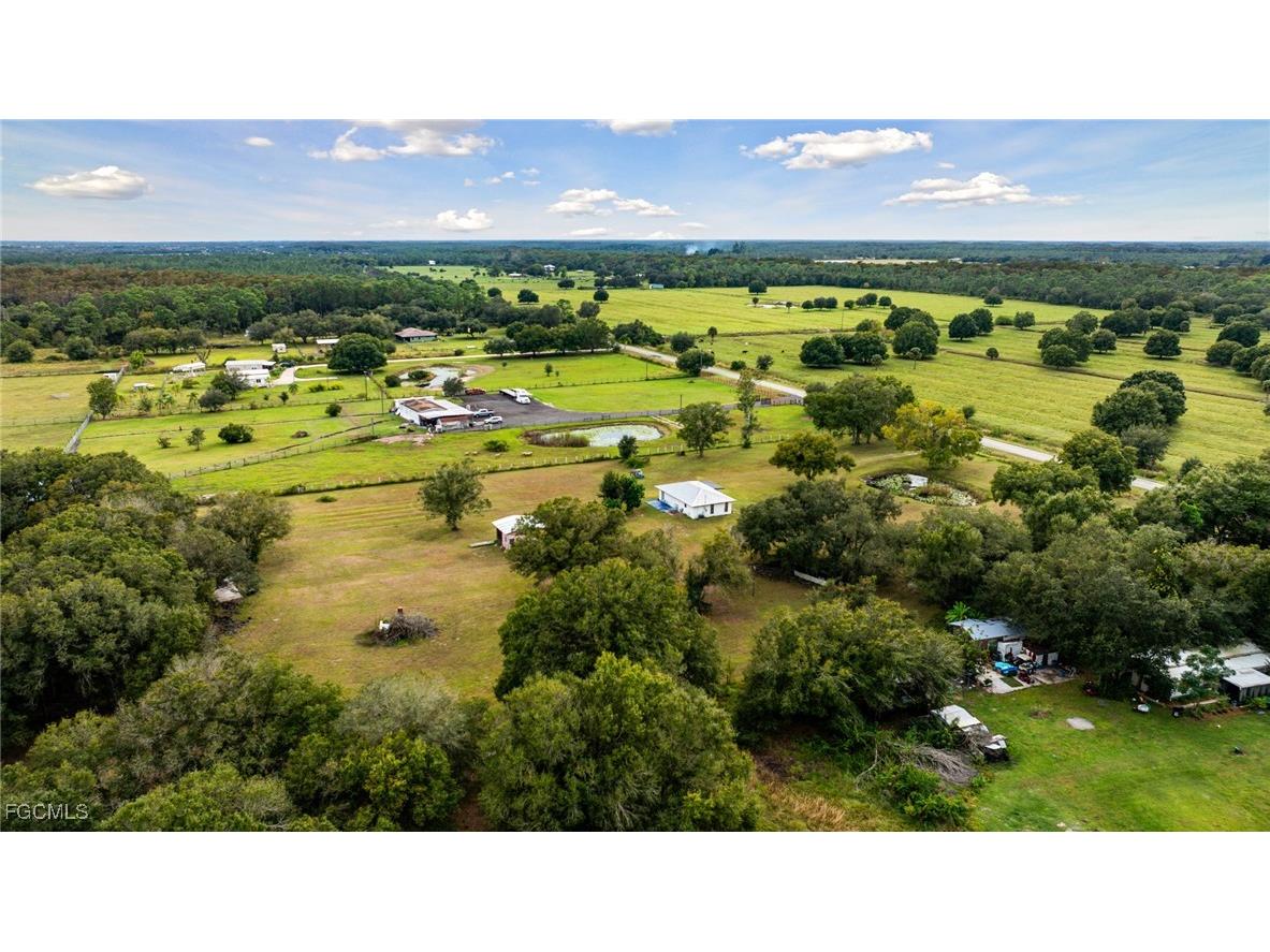 2404 Silver Lake Road Labelle FL 33935 2025020532 image43