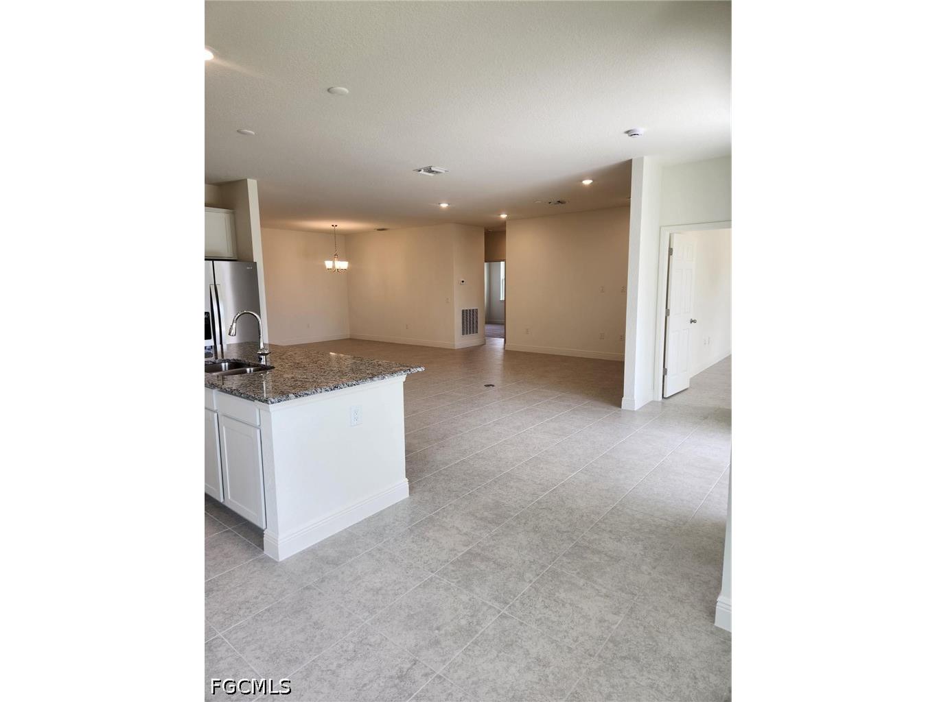 2404 Vera Avenue S Lehigh Acres FL 33976 2025019523 image3