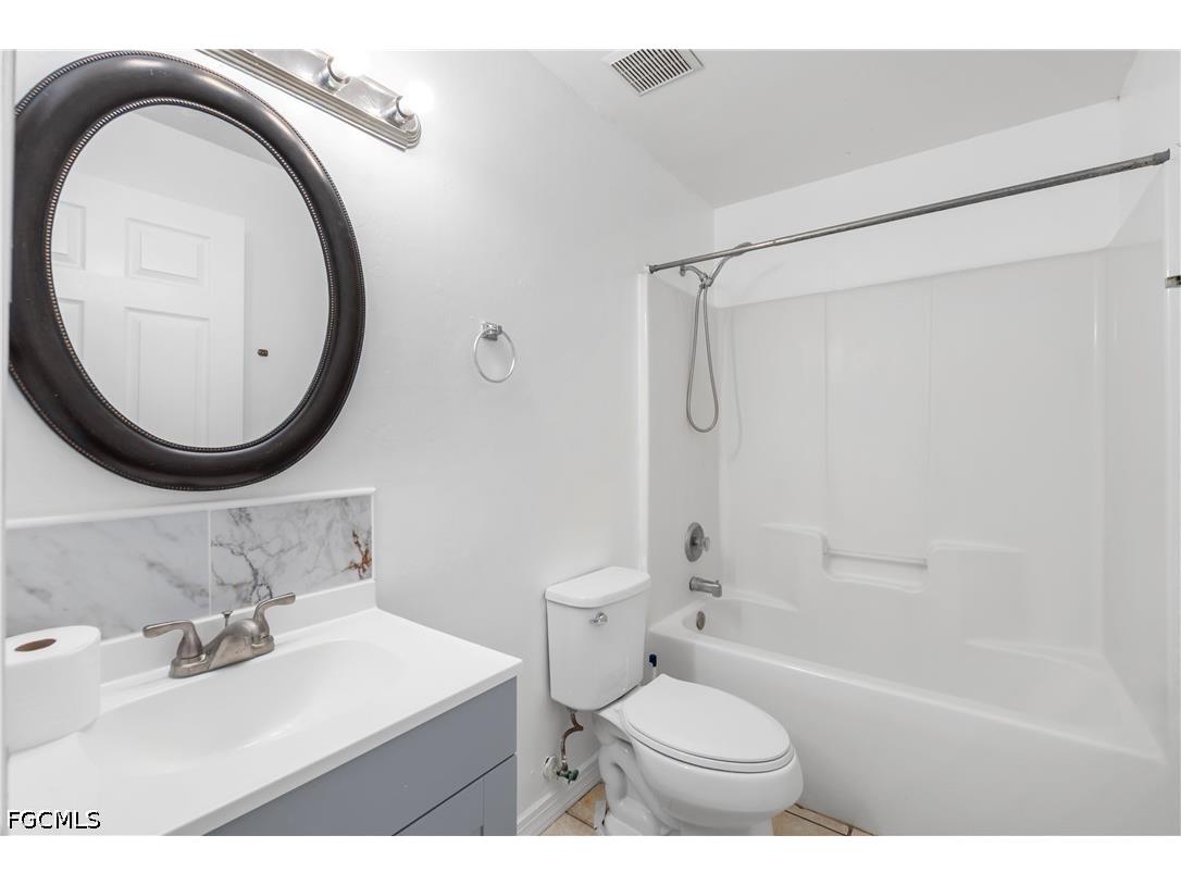2405/2407 George Avenue S Lehigh Acres FL 33973 2026022580 image6