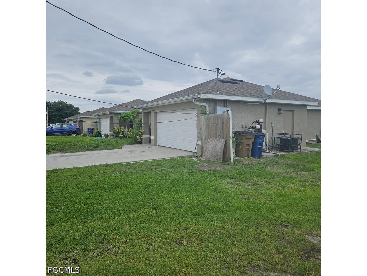 2405-2407 Paul Avenue S Lehigh Acres FL 33973 2026025192 image2