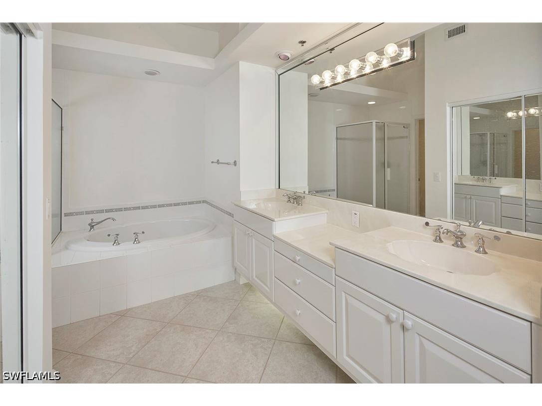2405 Hidden Lake Drive #4705 Naples FL 34112 226023352 image12