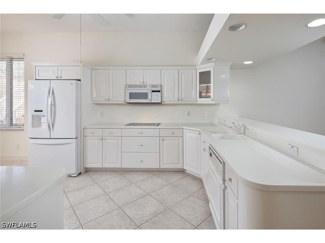 2405 Hidden Lake Drive #4705 Naples FL 34112 226023352 image9