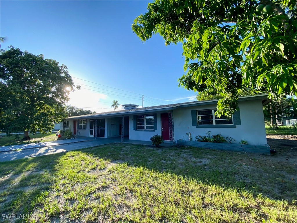 2405 Jeffcott Street Fort Myers FL 33901 224064771 image1
