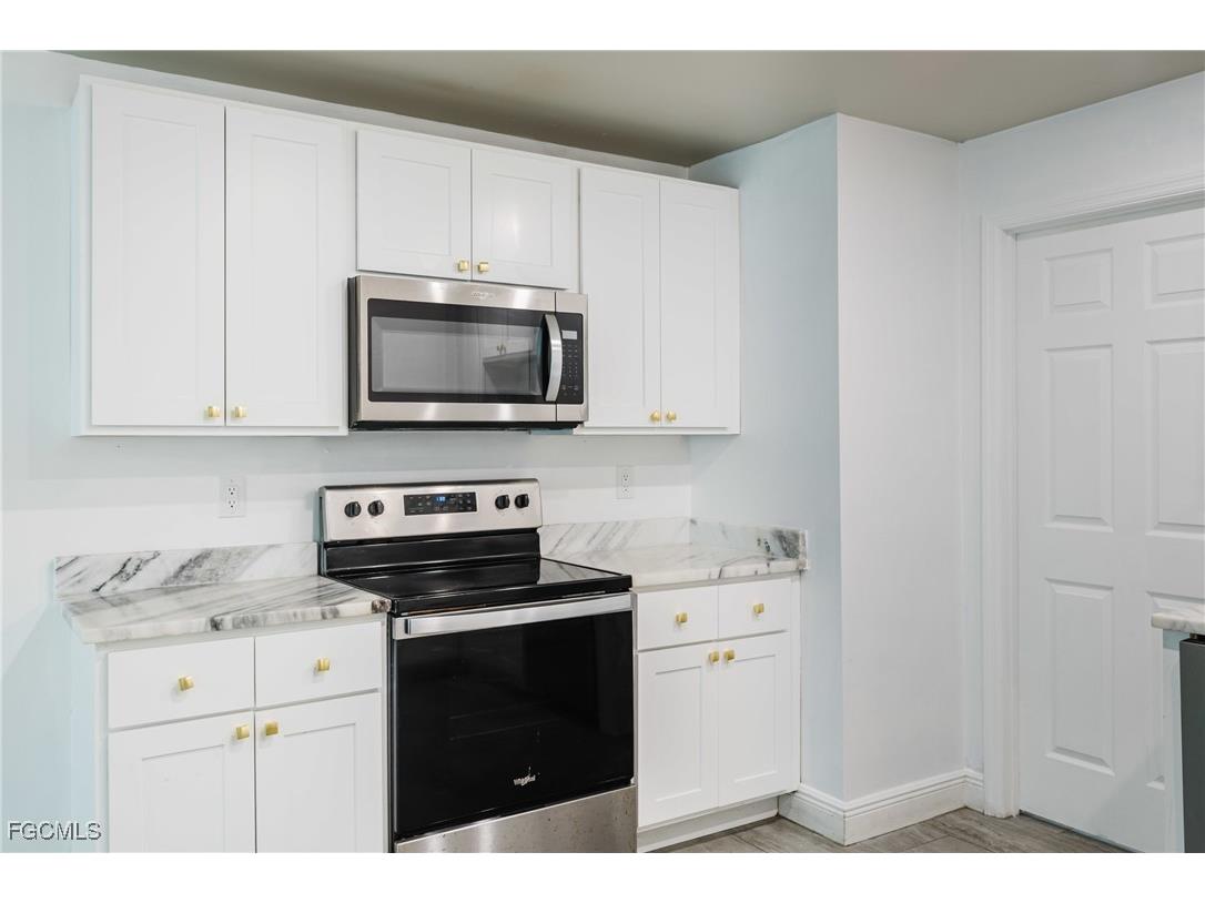 2405 Maple Avenue Fort Myers FL 33901 2026002673 image16