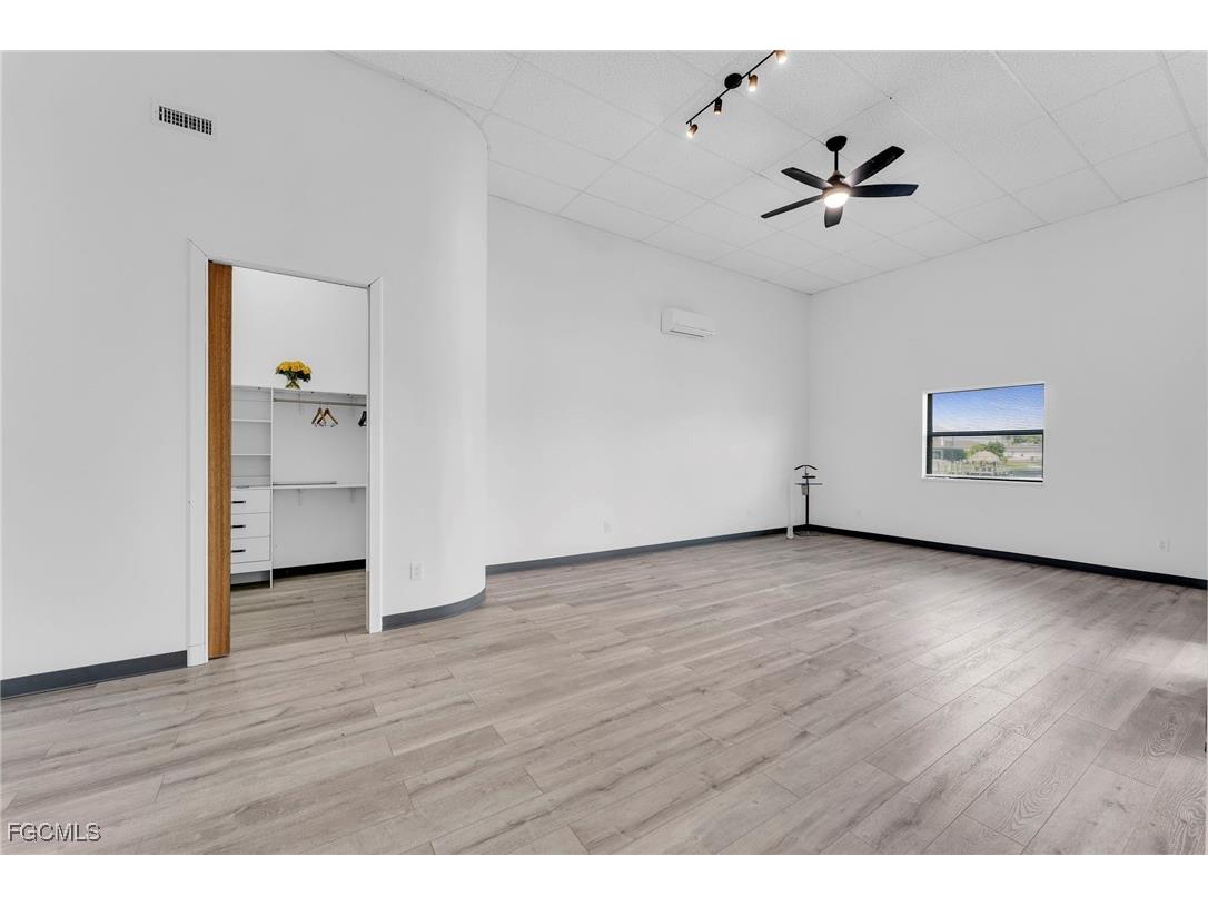 2405 SW 32nd Street Cape Coral FL 33914 2026002993 image20