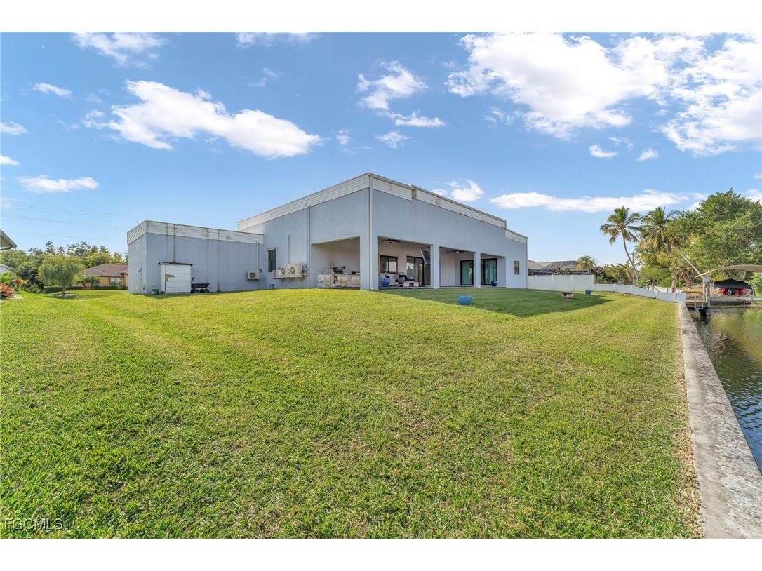 2405 SW 32nd Street Cape Coral FL 33914 2026002993 image32
