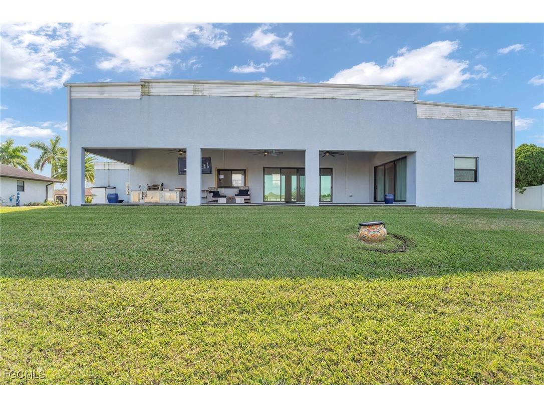 2405 SW 32nd Street Cape Coral FL 33914 2026002993 image33