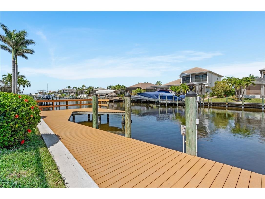 2405 Sagramore Place Cape Coral FL 33914 2025016788 image21