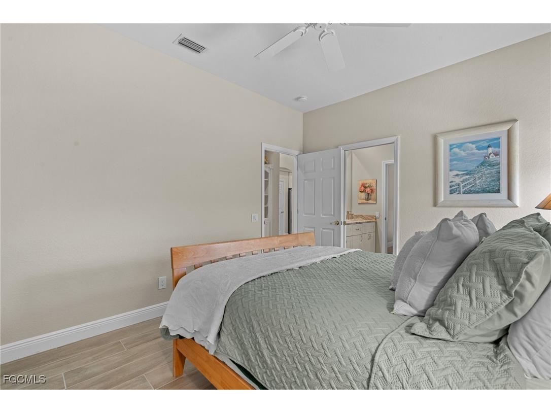 2405 Sagramore Place Cape Coral FL 33914 2025016788 image33