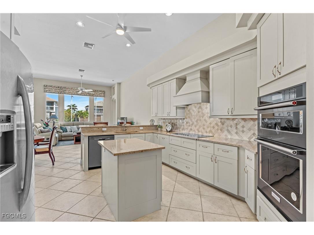 2405 Sagramore Place Cape Coral FL 33914 2025016788 image6