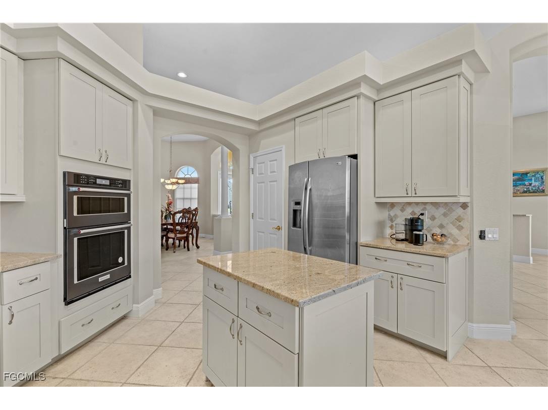 2405 Sagramore Place Cape Coral FL 33914 2025016788 image8