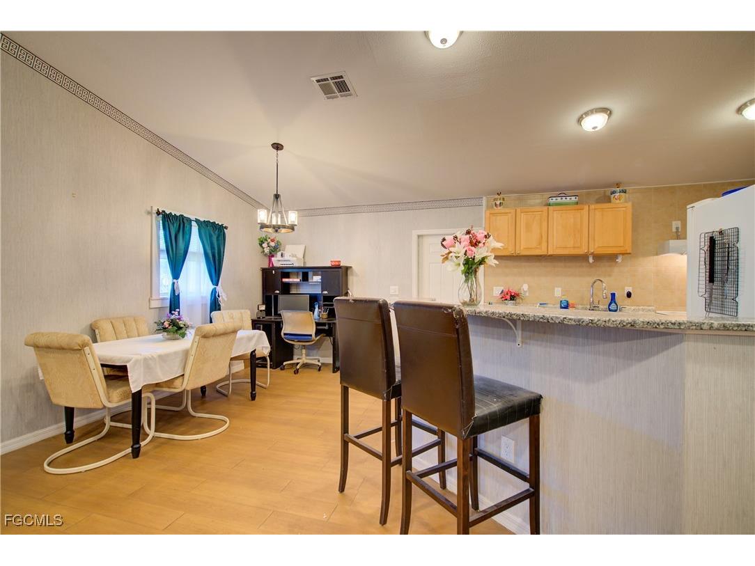 2405 Zoysia Lane North Fort Myers FL 33917 2025003919 image10