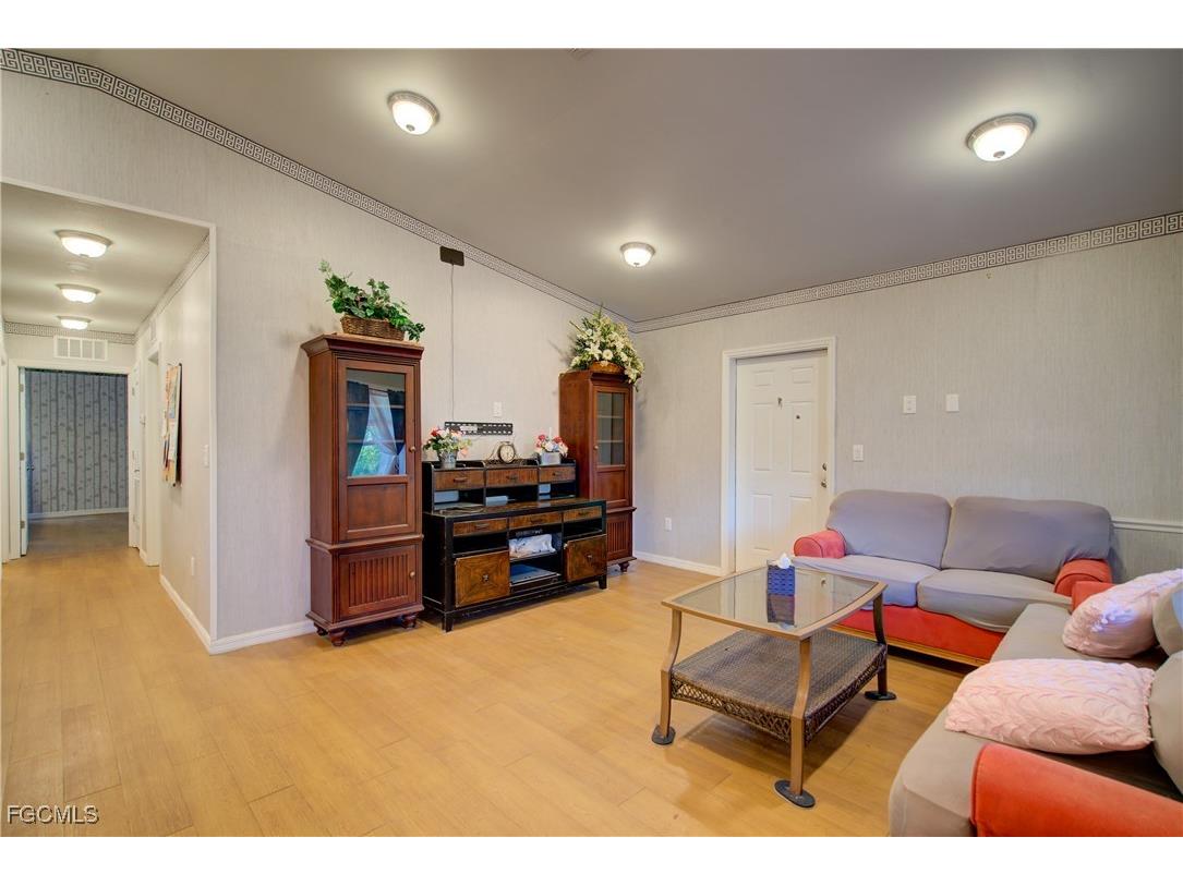 2405 Zoysia Lane North Fort Myers FL 33917 2025003919 image11