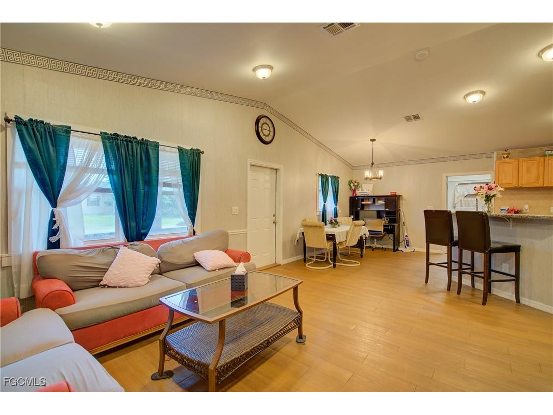 2405 Zoysia Lane North Fort Myers FL 33917 2025003919 image23