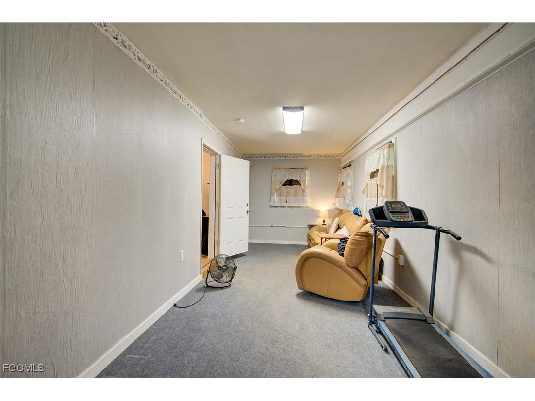 2405 Zoysia Lane North Fort Myers FL 33917 2025003919 image25