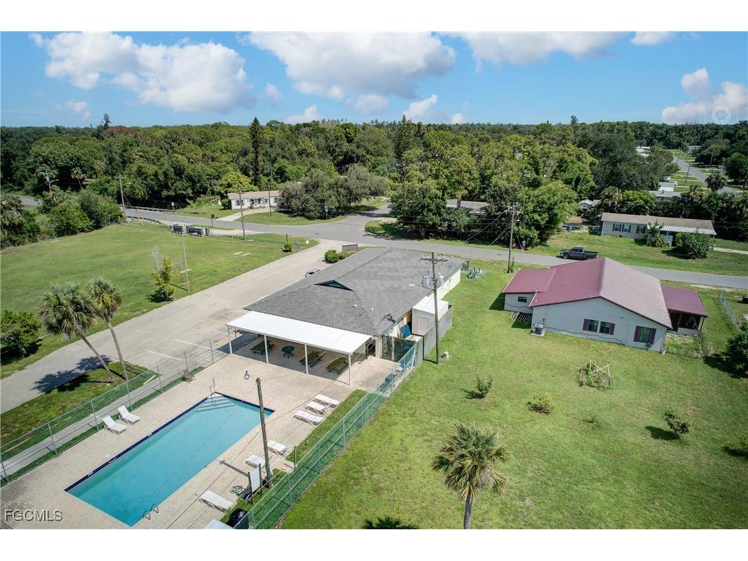 2405 Zoysia Lane North Fort Myers FL 33917 2025003919 image39