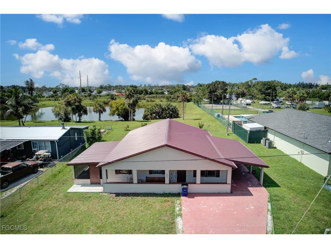 2405 Zoysia Lane North Fort Myers FL 33917 2025003919 image40