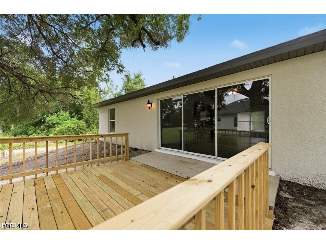 2406 E 23rd Street Alva FL 33920 2026025616 image27