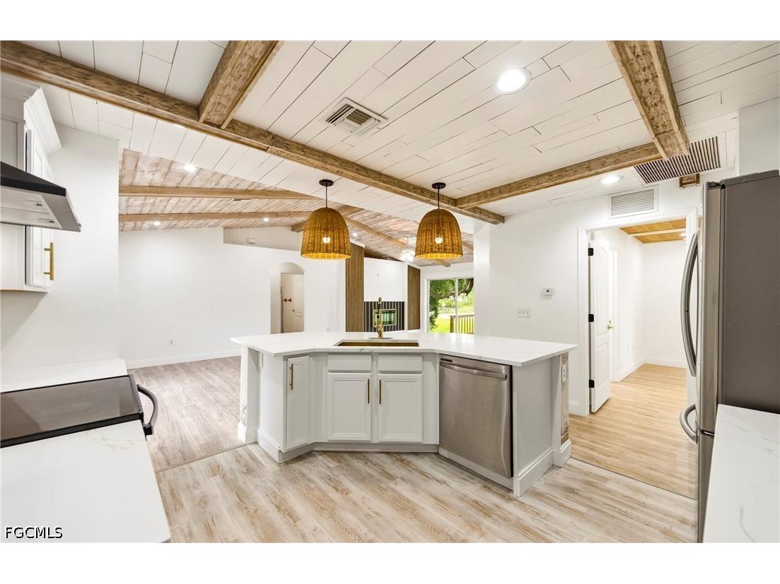 2406 E 23rd Street Alva FL 33920 2026025616 image5