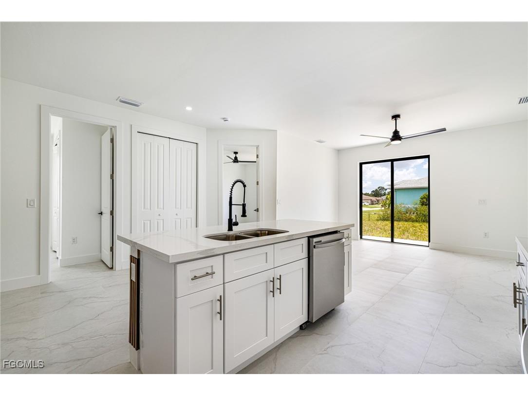 2406 Hightower Avenue S Lehigh Acres FL 33973 2025006113 image10