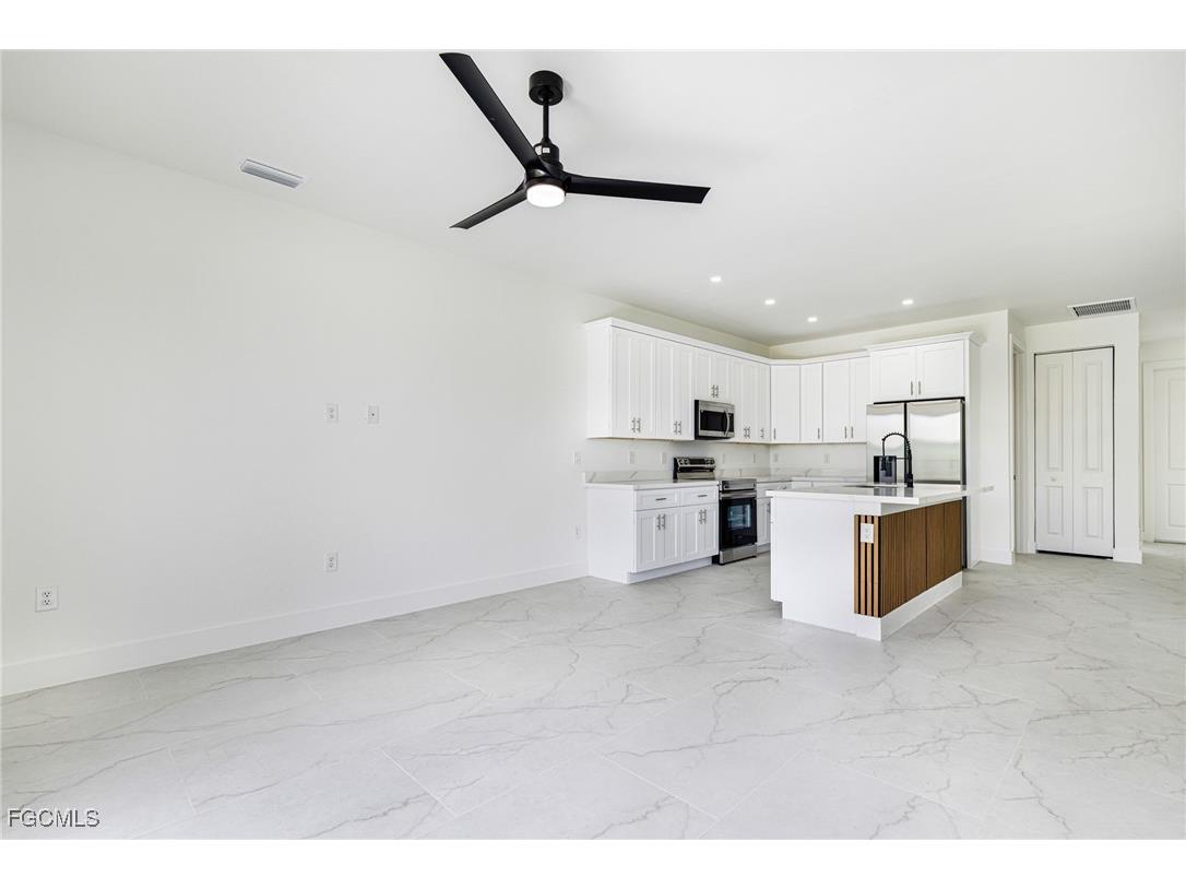 2406 Hightower Avenue S Lehigh Acres FL 33973 2025006113 image15