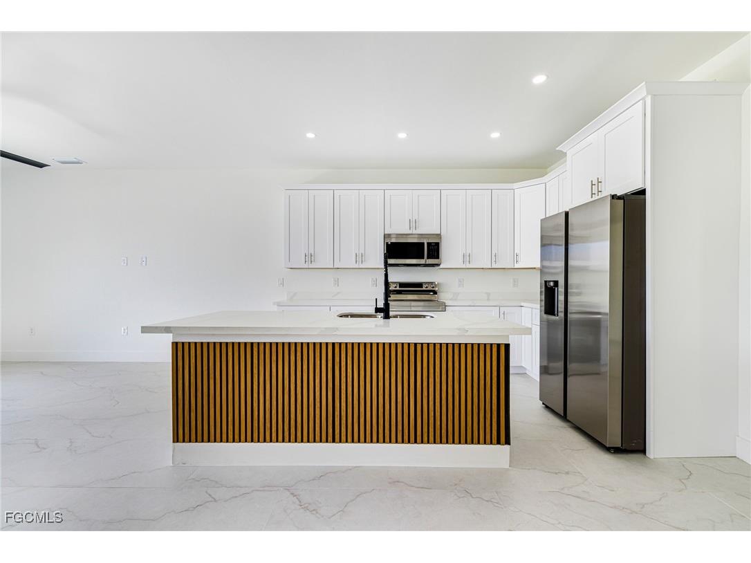 2406 Hightower Avenue S Lehigh Acres FL 33973 2025006113 image19