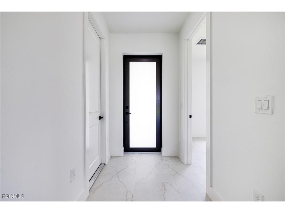 2406 Hightower Avenue S Lehigh Acres FL 33973 2025006113 image2