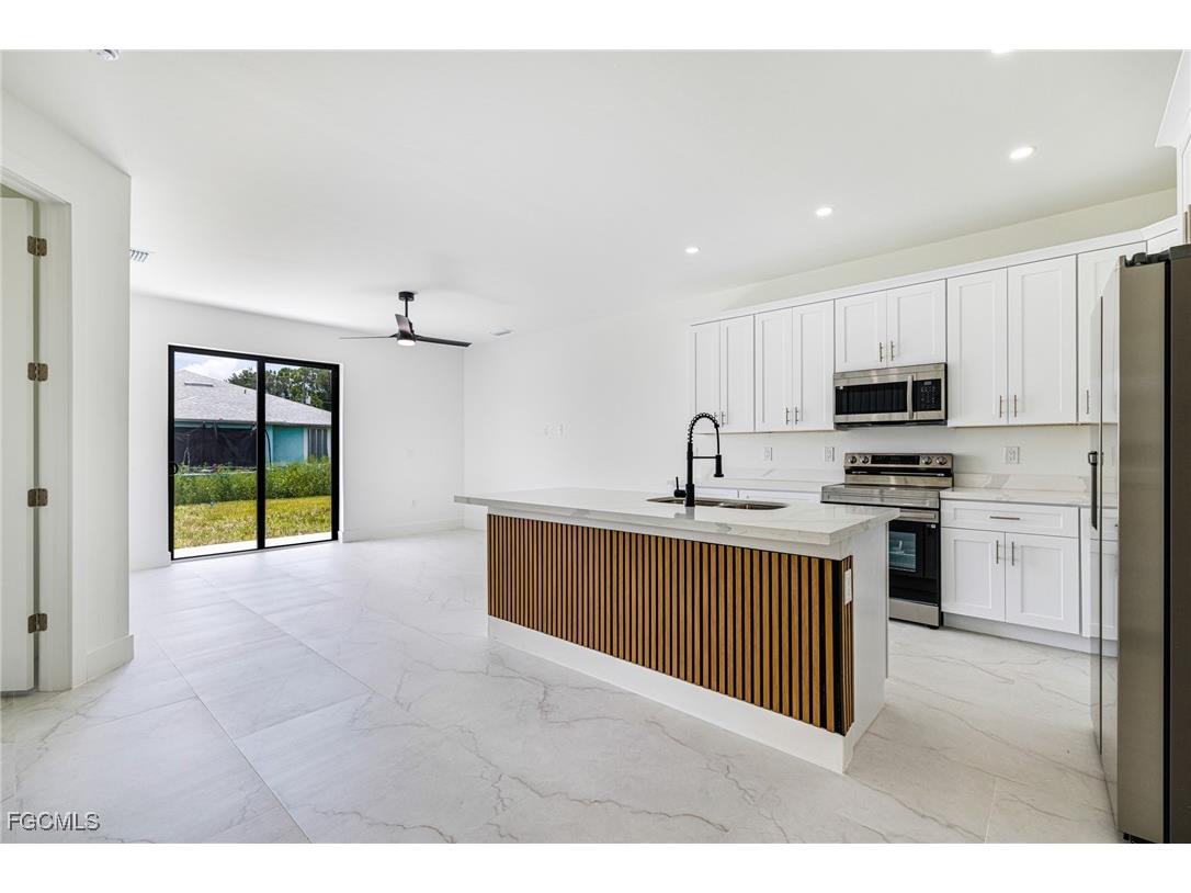 2406 Hightower Avenue S Lehigh Acres FL 33973 2025006113 image20