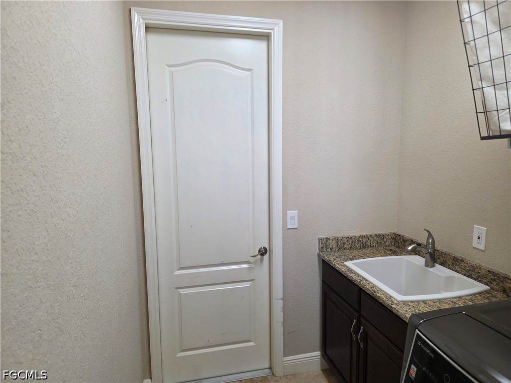 2406 Kismet Lakes Lane Cape Coral FL 33993 2026015992 image19