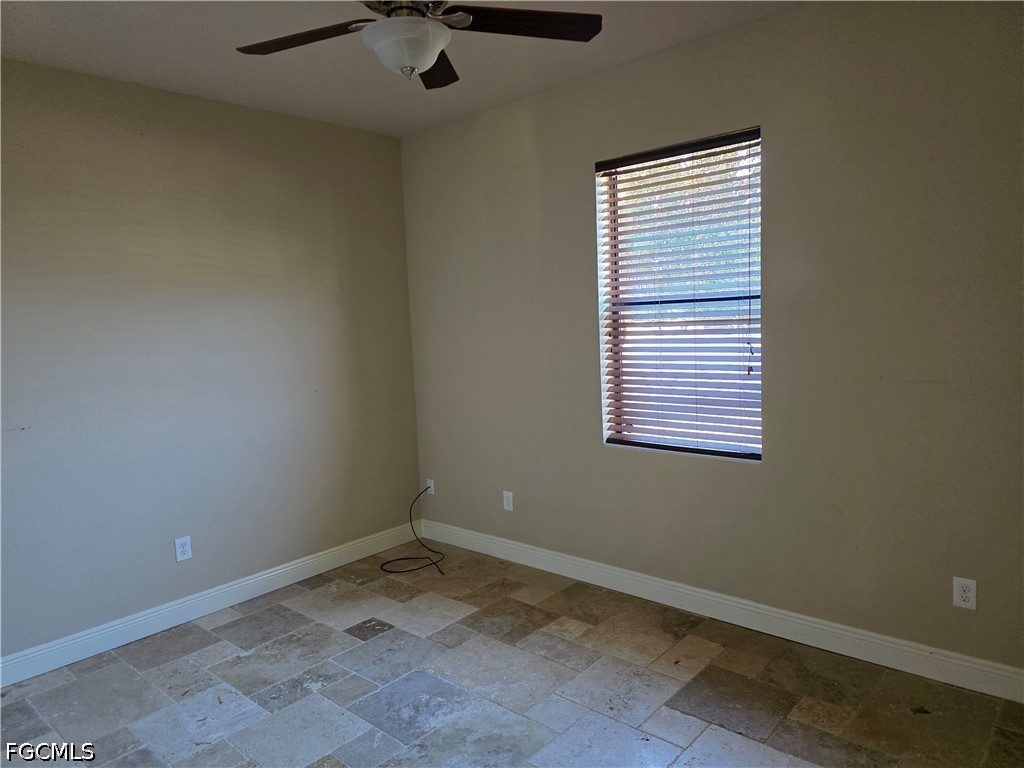 2406 Kismet Lakes Lane Cape Coral FL 33993 2026015992 image28