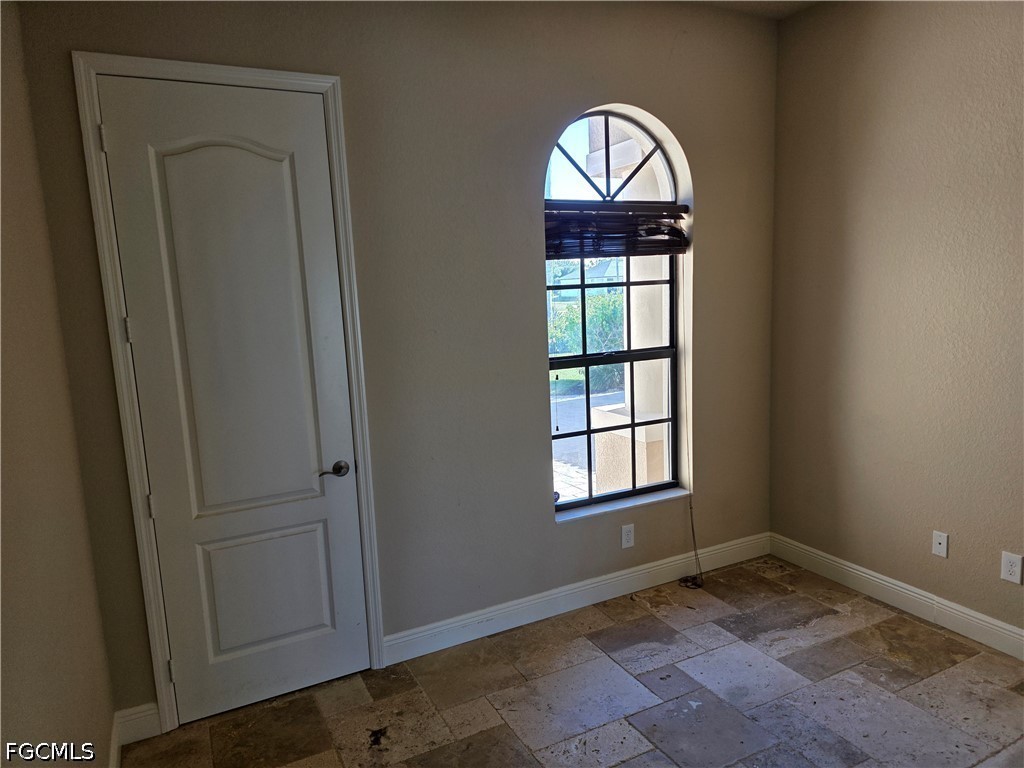 2406 Kismet Lakes Lane Cape Coral FL 33993 2026015992 image36