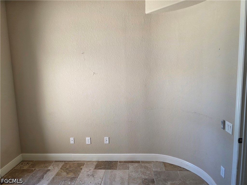 2406 Kismet Lakes Lane Cape Coral FL 33993 2026015992 image37