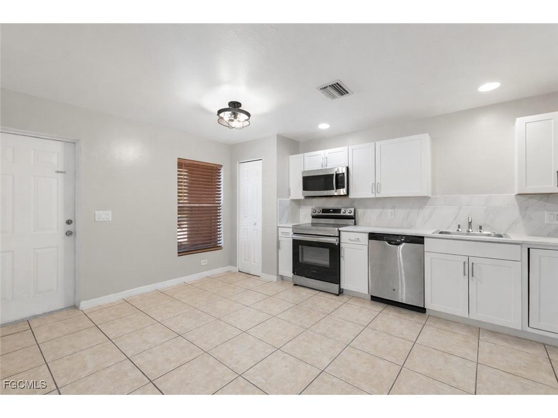 2405/2407 George Avenue S Lehigh Acres FL 33973 2026005207 image2