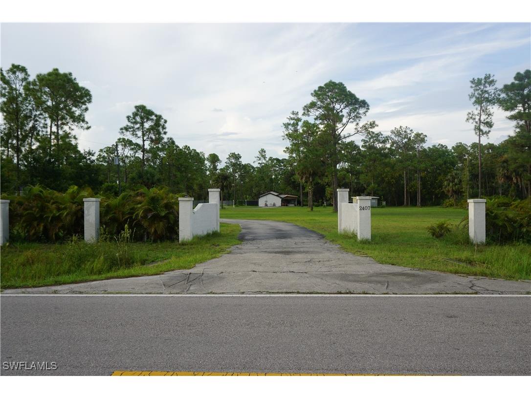 2407 Randall Boulevard Naples FL 34120 224076157 image1